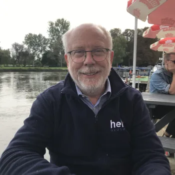 Oliver Leisten Headshot